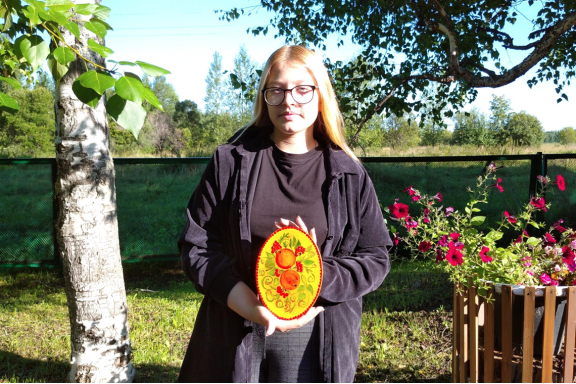 Мастер-класс «Сияние золотой хохломы» (ДК Маракса)