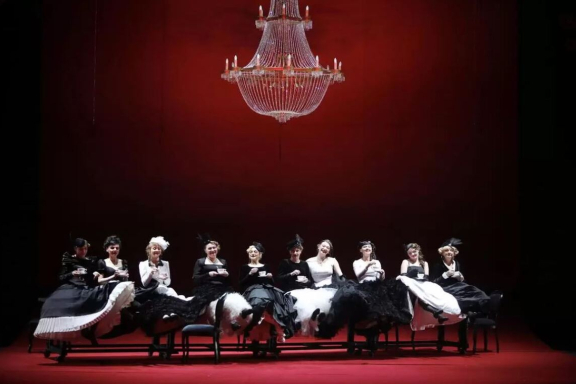 &Acy;&ncy;&ncy;&acy; &Kcy;&acy;&rcy;&iecy;&ncy;&icy;&ncy;&acy;