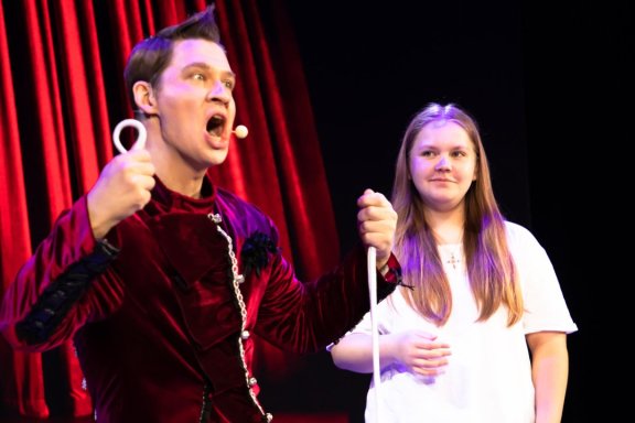 &SHcy;&ocy;&ucy; &Icy;&lcy;&lcy;&yucy;&zcy;&icy;&icy; XXI &vcy;&iecy;&kcy;&acy; - &Tcy;&ocy;&mcy;&scy;&kcy;