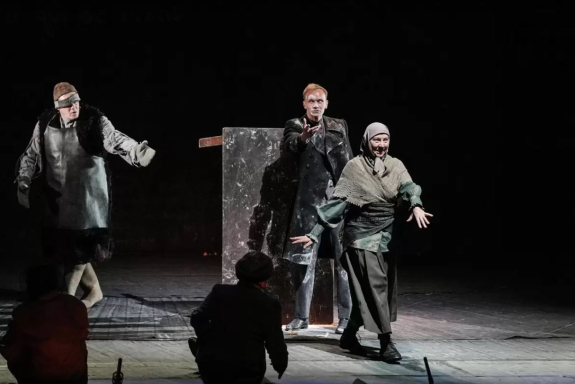 &Rcy;&ocy;&mcy;&acy;&ncy; &scy; &kcy;&ocy;&kcy;&acy;&icy;&ncy;&ocy;&mcy;