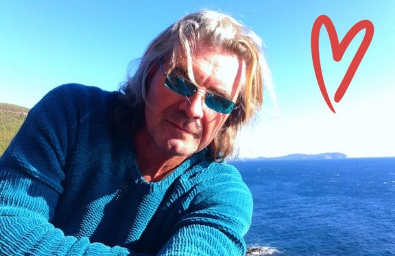 Rene De La Garde &lpar;&Fcy;&rcy;&acy;&ncy;&tscy;&icy;&yacy;&rpar; &scy; &ncy;&ocy;&vcy;&ocy;&gcy;&ocy;&dcy;&ncy;&iecy;&jcy; &pcy;&rcy;&ocy;&gcy;&rcy;&acy;&mcy;&mcy;&ocy;&jcy; &laquo;&Pcy;&ocy;&dcy; &ncy;&iecy;&bcy;&ocy;&mcy; &Pcy;&acy;&rcy;&icy;&zhcy;&acy;&raquo;