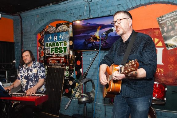 &Kcy;&ocy;&ncy;&tscy;&iecy;&rcy;&tcy; "Songs of the Heart"