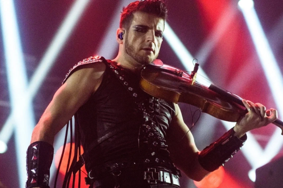 2025&period;10&period;29 &Tcy;&ocy;&mcy;&scy;&kcy; &Fcy;&icy;&lcy;&acy;&rcy;&mcy;&ocy;&ncy;&icy;&yacy; &Scy;&icy;&mcy;&fcy;&ocy;&ncy;&icy;&chcy;&iecy;&scy;&kcy;&icy;&iecy; &rcy;&ocy;&kcy;-&khcy;&icy;&tcy;&ycy;&period; &Lcy;&ucy;&chcy;&shcy;&iecy;&iecy;&period; CONCORD ORCHESTRA