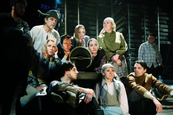 &Mcy;&acy;&tcy;&rcy;&iocy;&ncy;&icy;&ncy; &dcy;&vcy;&ocy;&rcy;