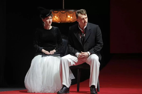 &Acy;&ncy;&ncy;&acy; &Kcy;&acy;&rcy;&iecy;&ncy;&icy;&ncy;&acy;