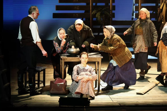 &Mcy;&acy;&tcy;&rcy;&iocy;&ncy;&icy;&ncy; &dcy;&vcy;&ocy;&rcy;