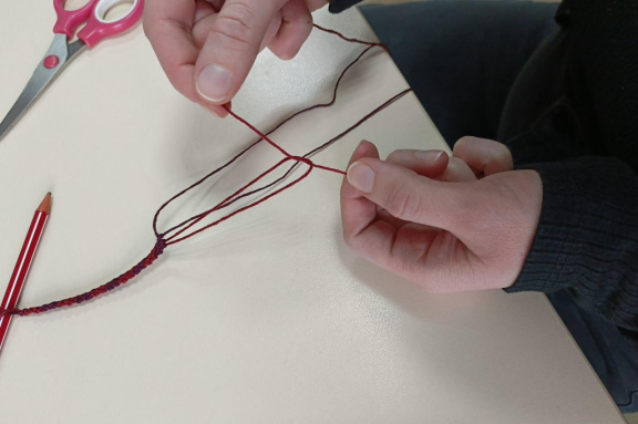 Мастер -класс "Плетение фенечки"