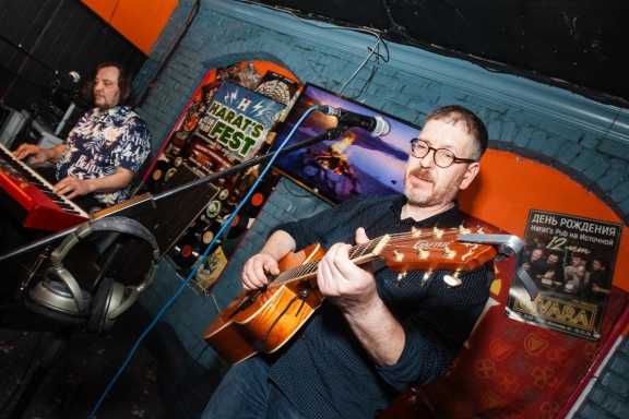 &Kcy;&ocy;&ncy;&tscy;&iecy;&rcy;&tcy; "Songs of the Heart"