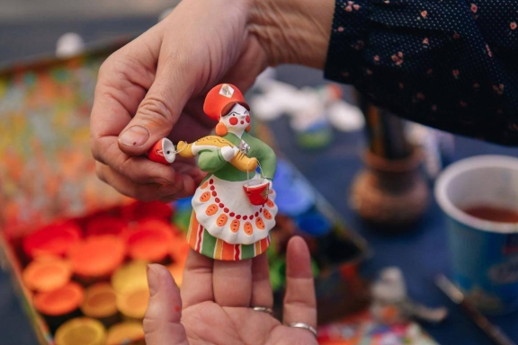 &Mcy;&acy;&scy;&tcy;&iecy;&rcy;-&kcy;&lcy;&acy;&scy;&scy; &laquo;&Dcy;&ycy;&mcy;&kcy;&ocy;&vcy;&scy;&kcy;&acy;&yacy; &icy;&gcy;&rcy;&ucy;&shcy;&kcy;&acy;&raquo; &lpar;&Dcy;&Kcy; &Scy;&acy;&rcy;&ocy;&vcy;&kcy;&acy;&rpar;