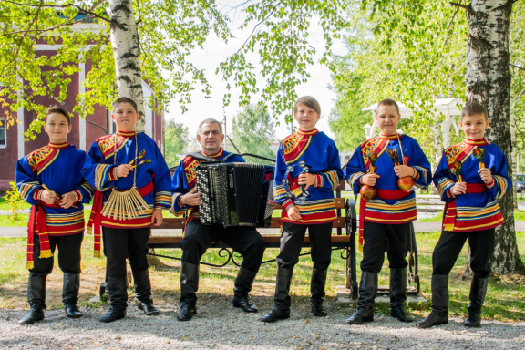 &Pcy;&ocy;&zcy;&ncy;&acy;&vcy;&acy;&tcy;&iecy;&lcy;&softcy;&ncy;&acy;&yacy; &pcy;&rcy;&ocy;&gcy;&rcy;&acy;&mcy;&mcy;&acy; &laquo;&Vcy; &mcy;&icy;&rcy;&iecy; &rcy;&ucy;&scy;&scy;&kcy;&icy;&khcy; &ncy;&acy;&rcy;&ocy;&dcy;&ncy;&ycy;&khcy; &icy;&ncy;&scy;&tcy;&rcy;&ucy;&mcy;&iecy;&ncy;&tcy;&ocy;&vcy;&raquo; &lpar;&Dcy;&Kcy; &Scy;&acy;&rcy;&ocy;&vcy;&kcy;&acy;&rpar;