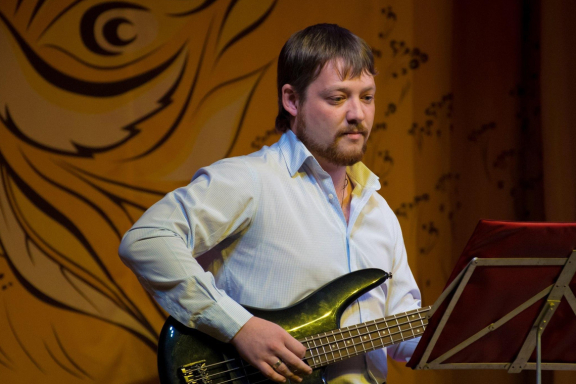 &Mcy;&acy;&scy;&tcy;&iecy;&rcy;-&kcy;&lcy;&acy;&scy;&scy; &icy;&gcy;&rcy;&ycy; &ncy;&acy; &gcy;&icy;&tcy;&acy;&rcy;&iecy; &lpar;&Dcy;&Kcy; &CHcy;&acy;&zhcy;&iecy;&mcy;&tcy;&ocy;&rpar;