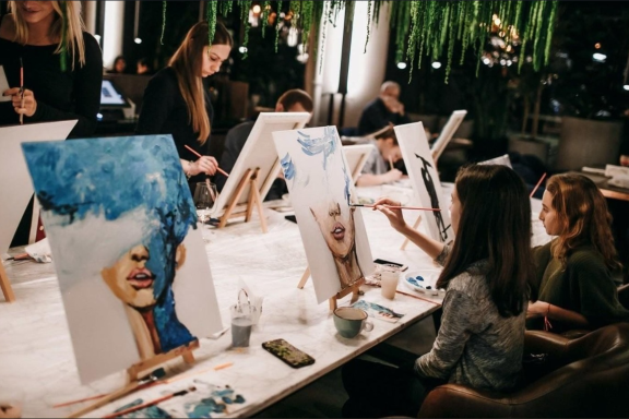 &Acy;&rcy;&tcy;-&icy;&vcy;&iecy;&ncy;&tcy; &laquo;&KHcy;&lcy;&ocy;&pcy;&ocy;&kcy;&raquo;